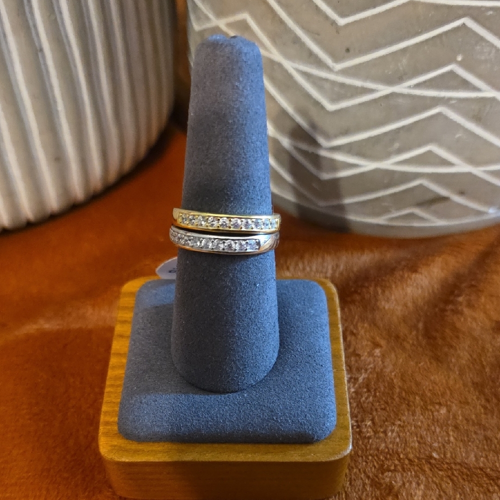 ATTIRE   925 Gold and Silver Women's Ring Set of 2.
